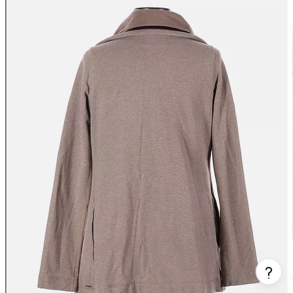 - Lululemon Savasana Wrap - Picture 2 of 2